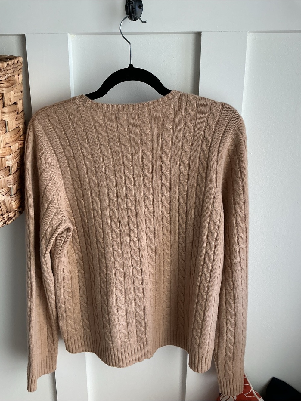 Ralph Lauren Cashmere Tan Cable-Knit V-Neck Sweater - Picture 2 of 3
